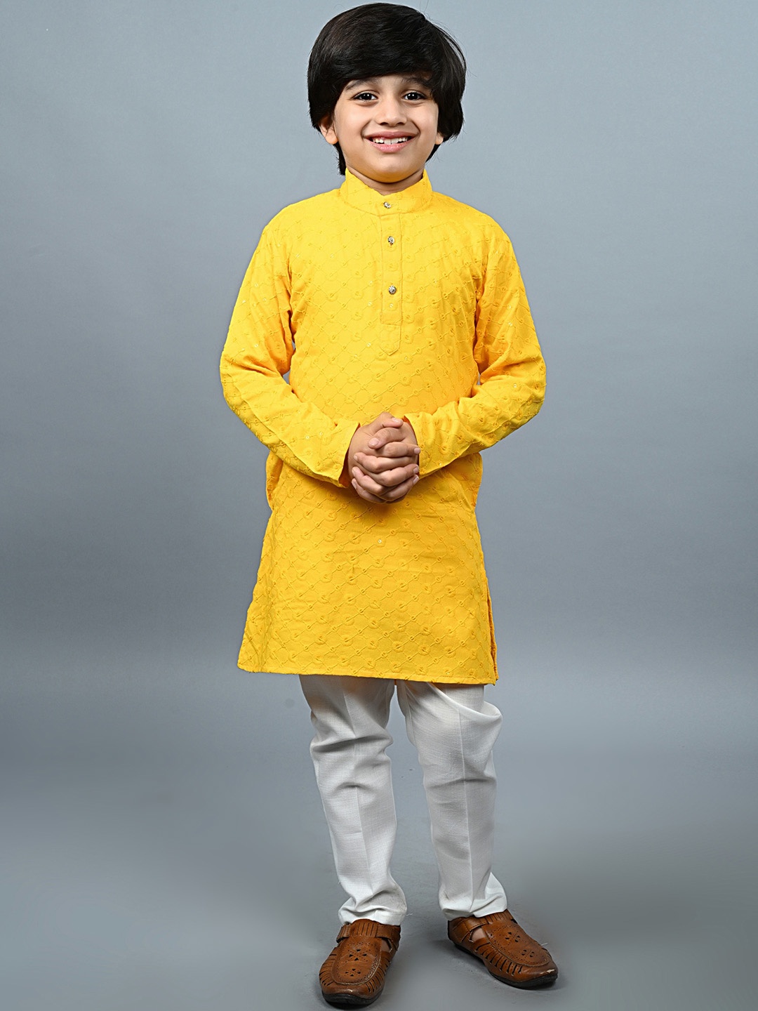 

BAESD Boys Geometric Embroidered Mandarin Collar Long Sleeves Kurta with Pyjama, Yellow