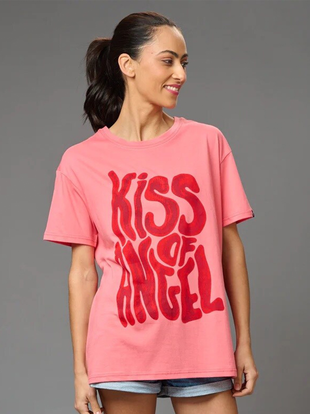 

GO DEVIL Women Printed Pockets T-shirt, Peach