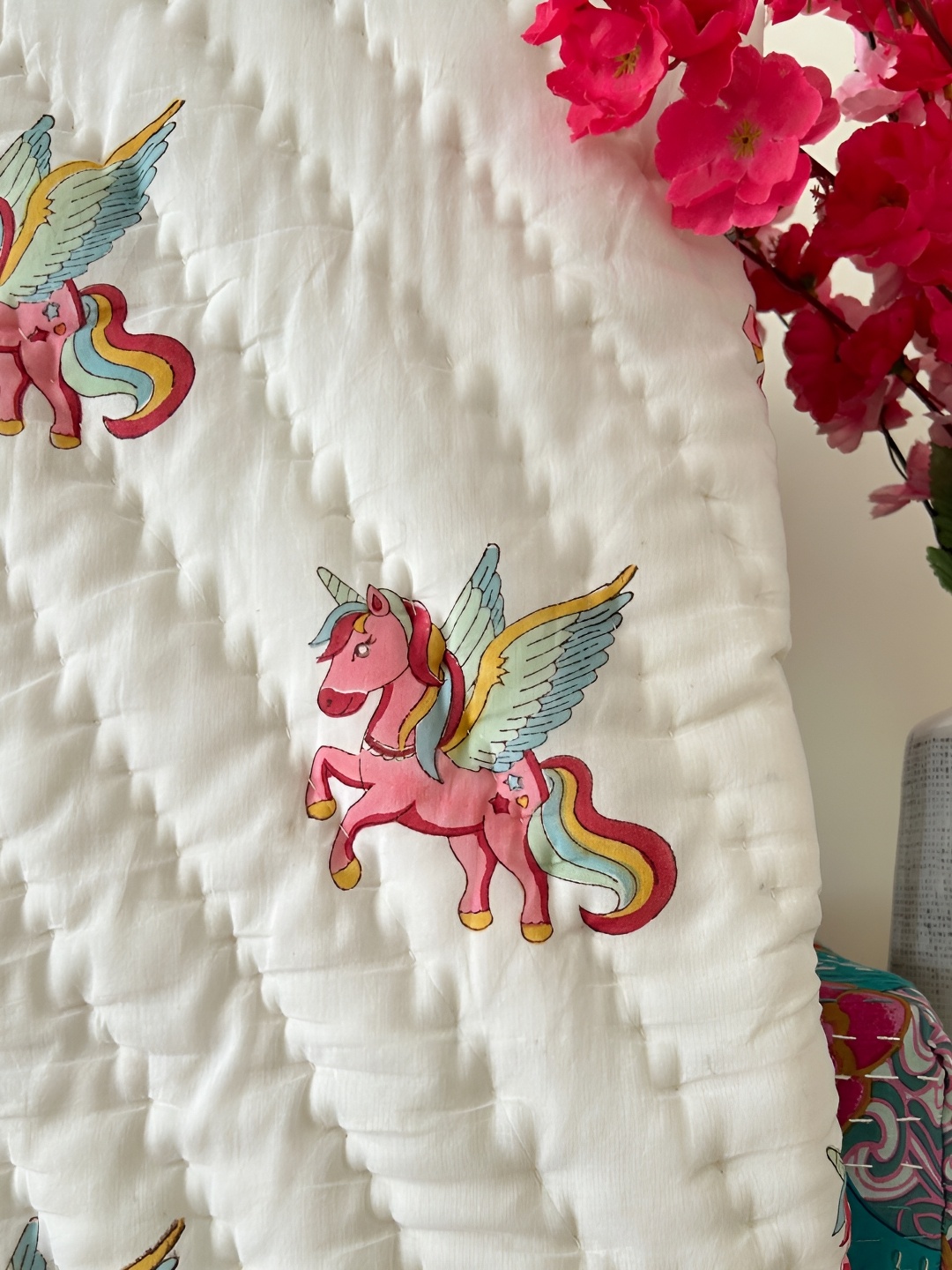 

PLAYFUL STITCHES White & Pink Ethnic Motifs Mild Winter 210 GSM Single Bed Blanket