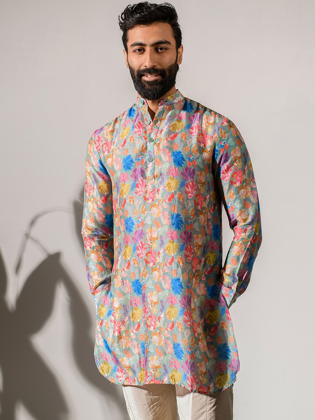 

QB MEN Floral Printed Straight Pure Silk Kurta, Grey