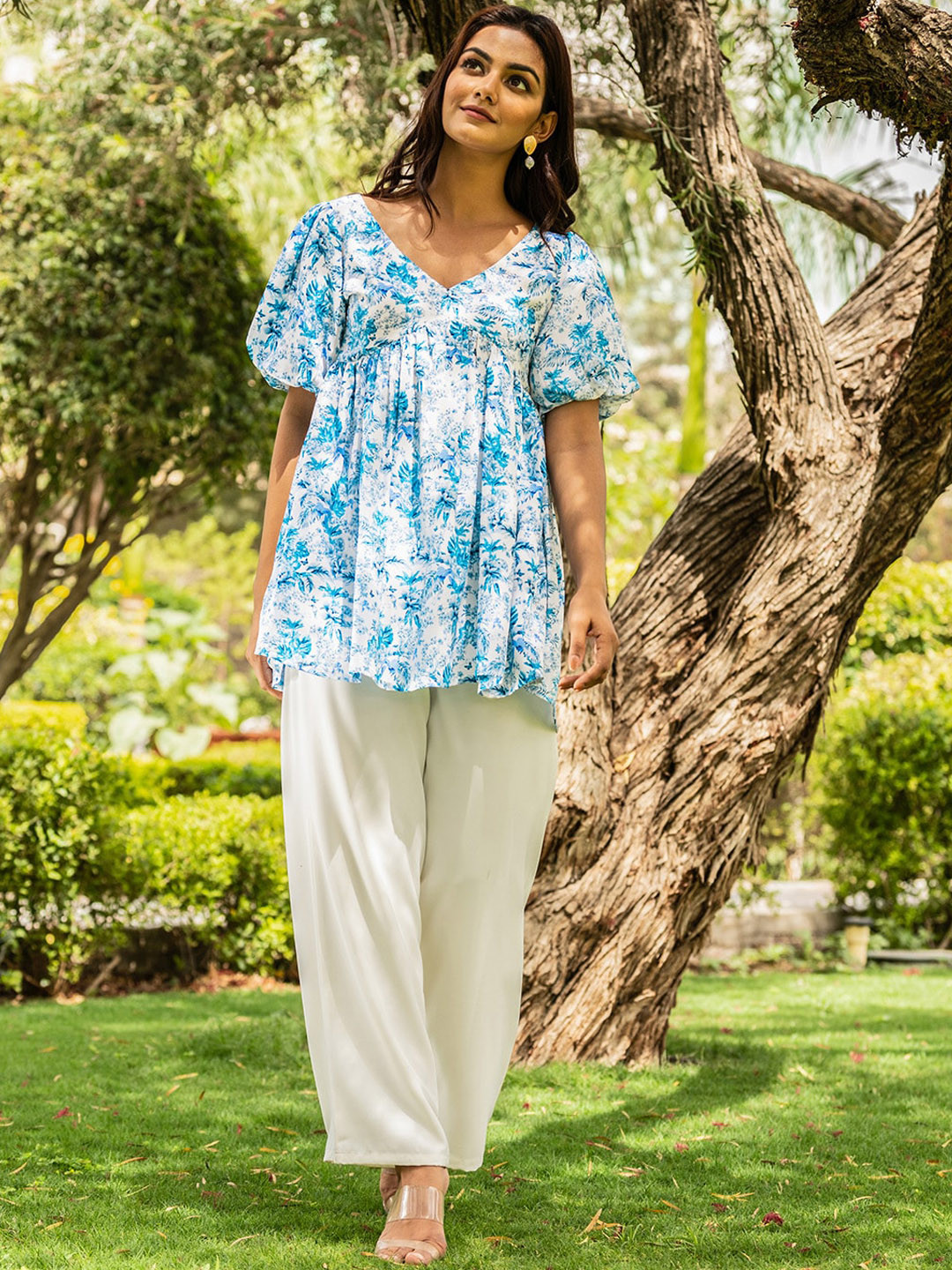 

B'Infinite Summer Breeze Printed V-Neck Puff Sleeves Top With Trouser, White