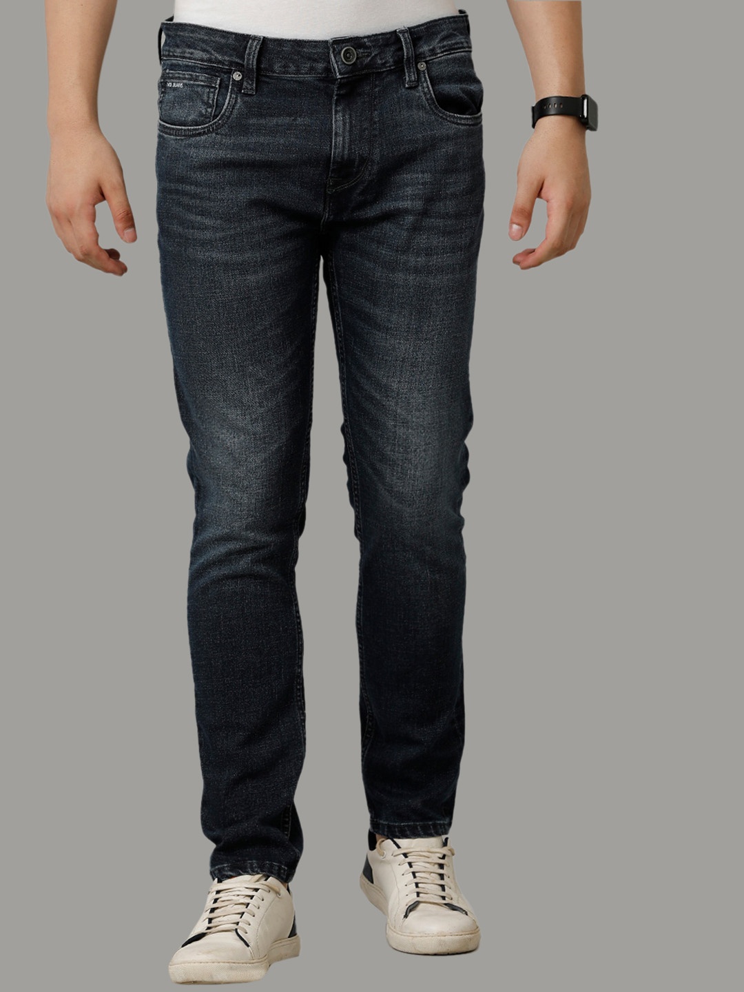

Voi Jeans Men Comfort Skinny Fit Clean Look Light Fade Stretchable Jeans, Blue