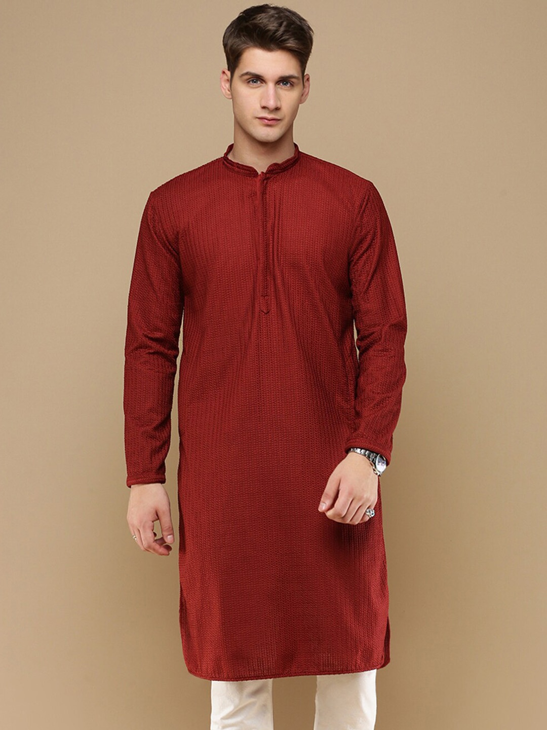 

Anouk Maroon Geometric Embroidered Mandarin Collar Chikankari Cotton Straight Kurta