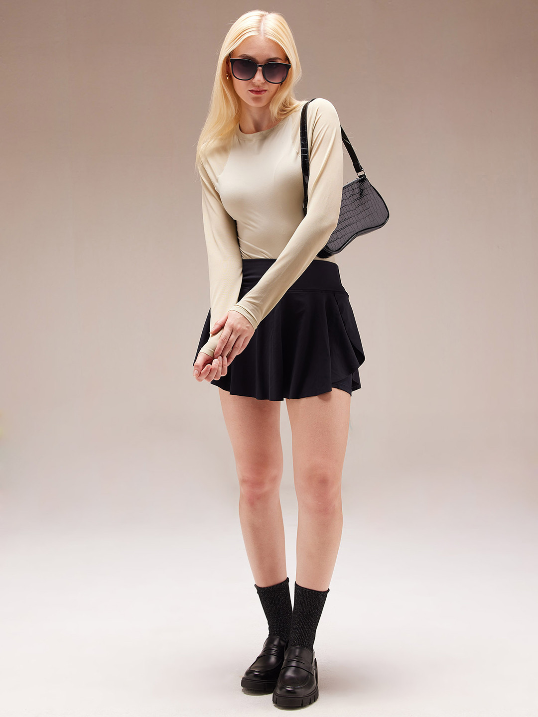 

CAVA Raglan Sleeves Padded Round Neck Air Mesh Bodysuit, Off white