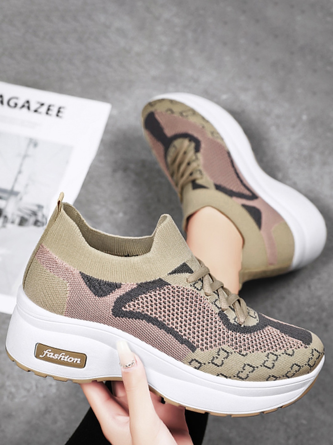 

LULU & SKY Women Colourblocked Round Toe Sneakers, Beige