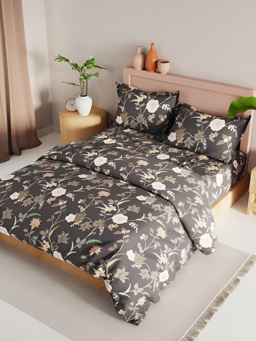 

BIANCA Black & White Floral 4Pcs Double Queen Regular Bedding Set