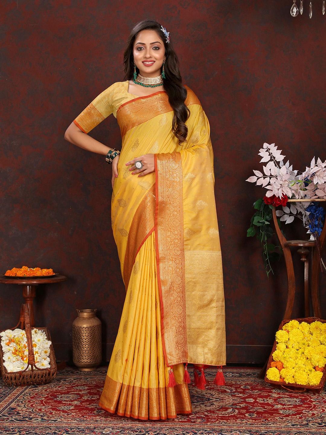 

V3 FASHION STUDIO Woven Design Zari Banarasi Saree, Yellow