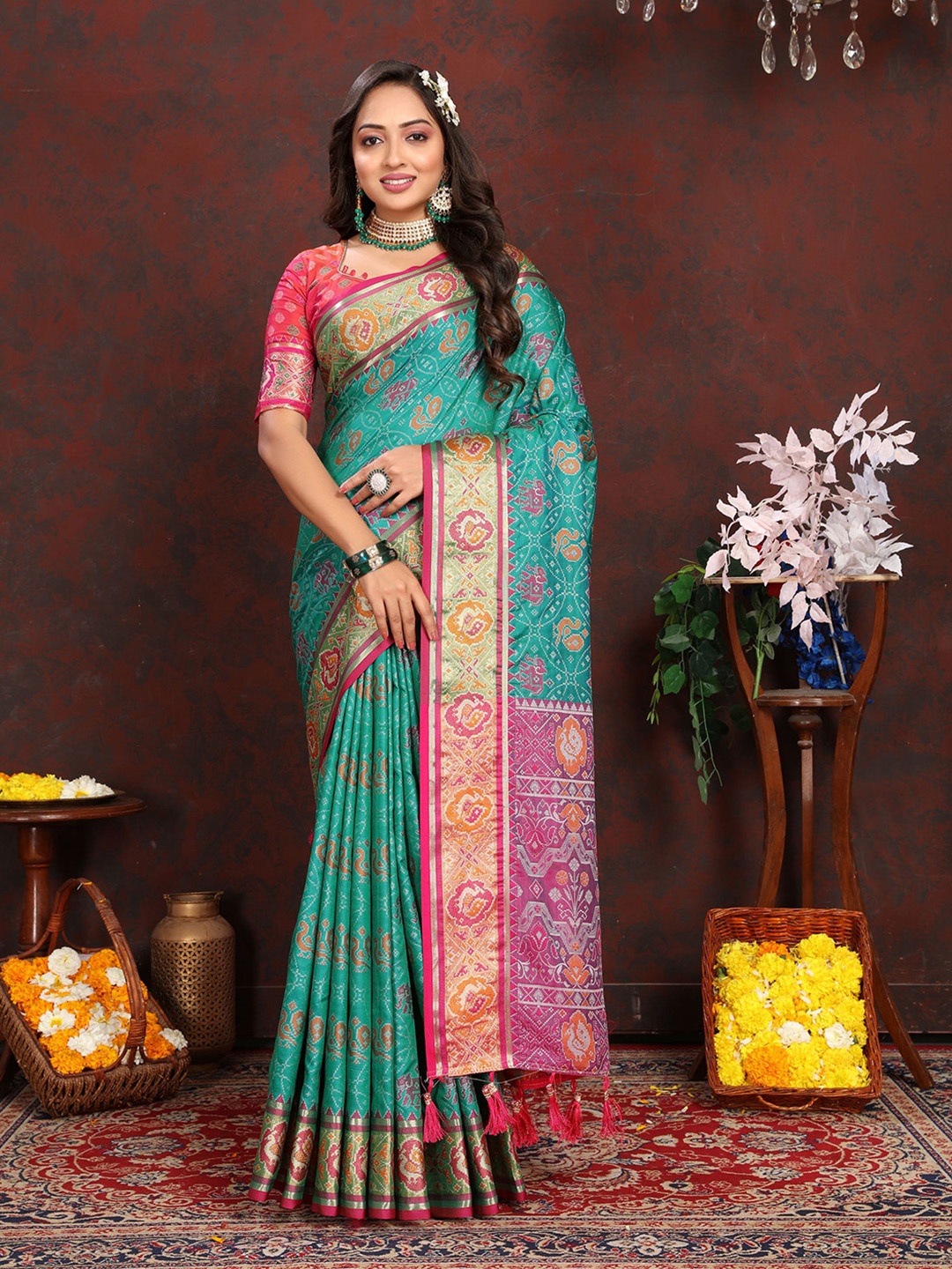 

V3 FASHION STUDIO Ethnic Motifs Woven Design Zari Patola Saree, Blue