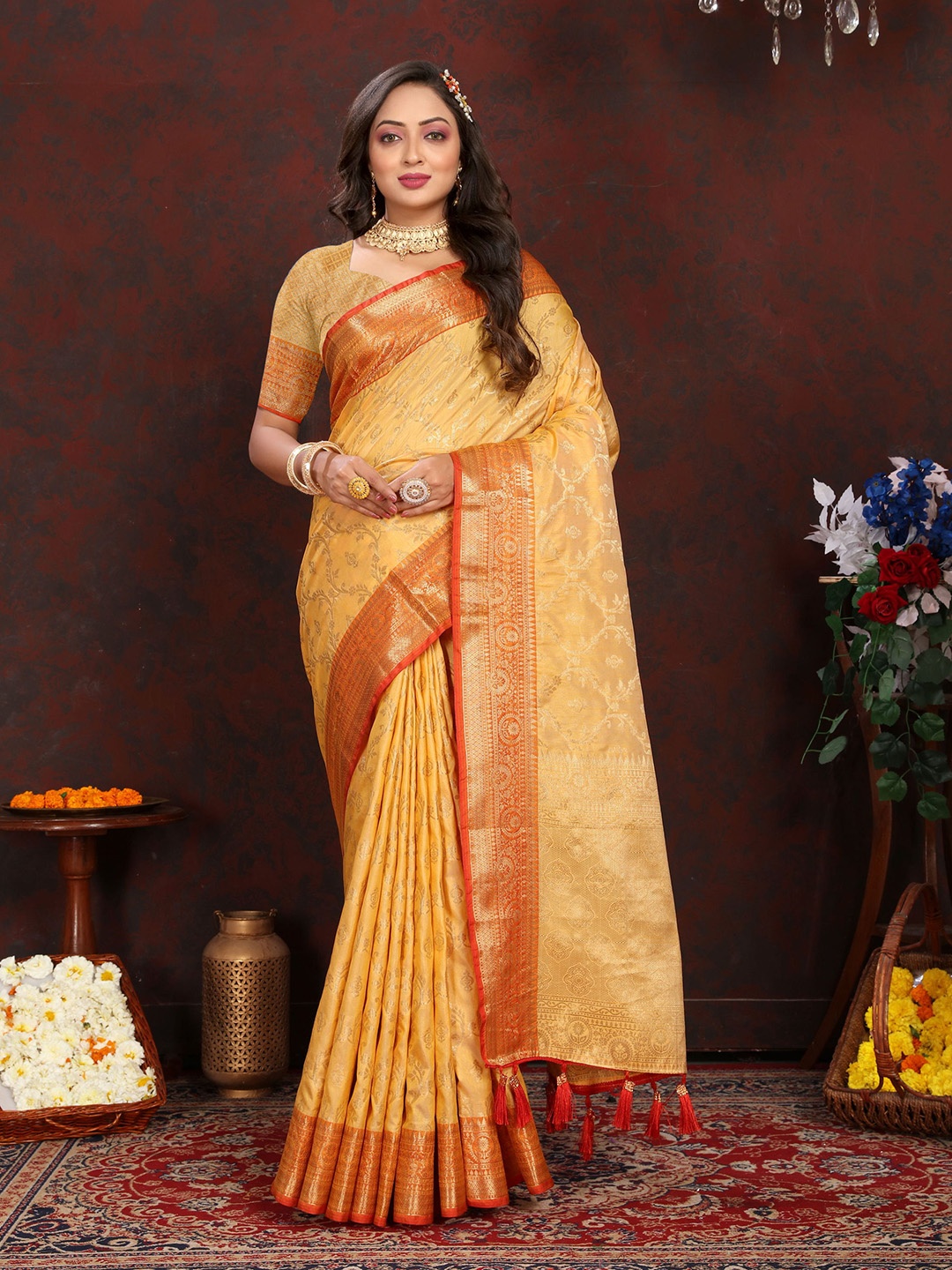 

V3 FASHION STUDIO Woven Design Zari Silk Banarasi Saree, Yellow