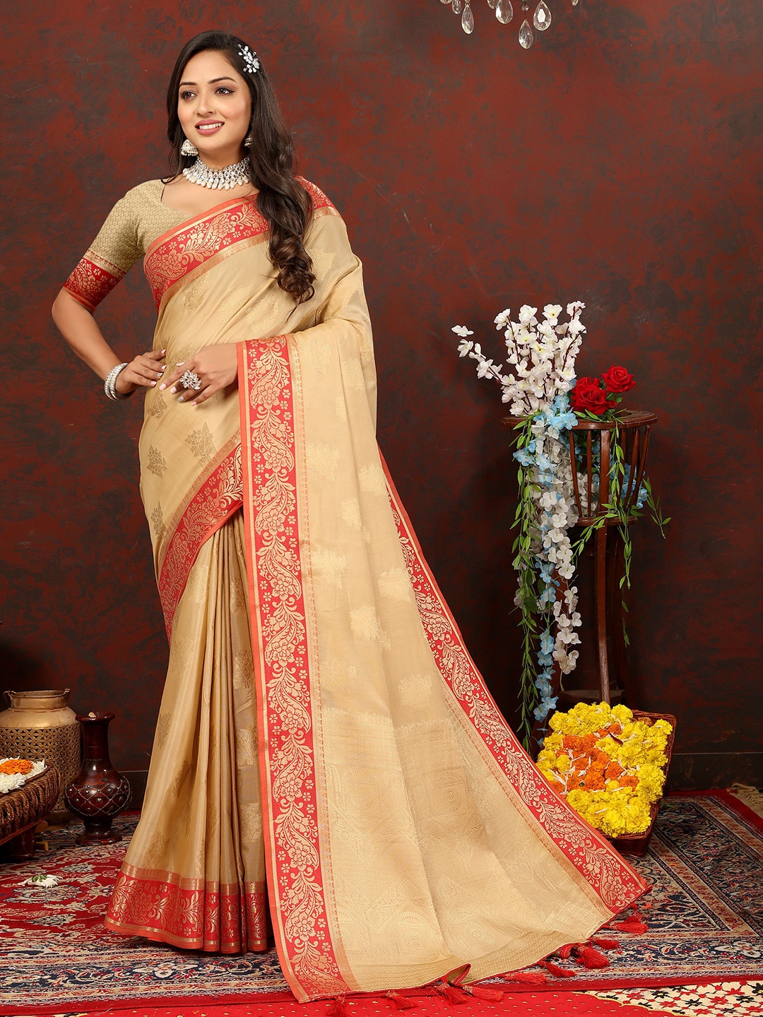 

V3 FASHION STUDIO Woven Design ZariBanarasi Saree, Cream