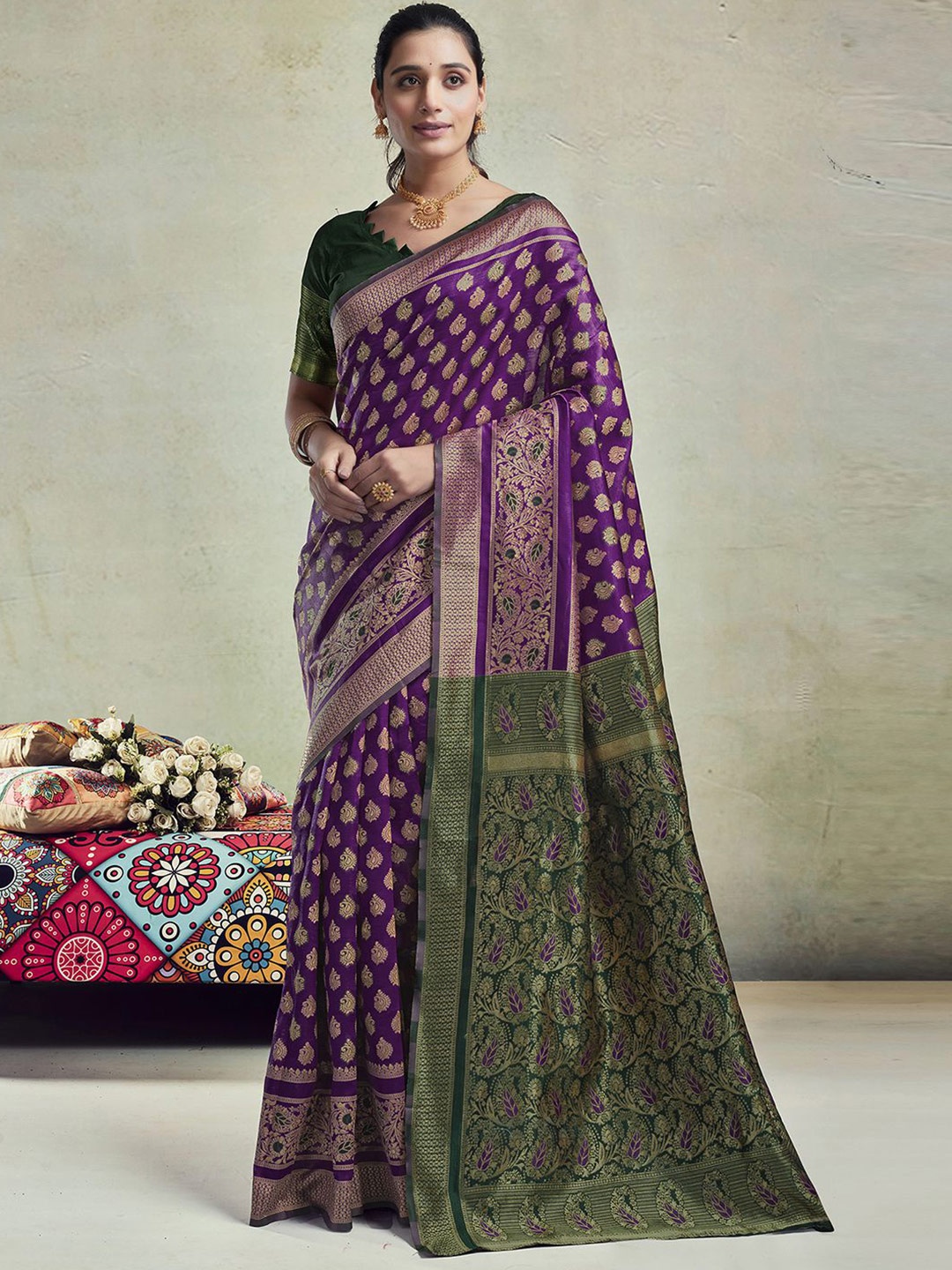 

Mitera Ethnic Motifs Woven Design Zari Banarasi Saree, Purple