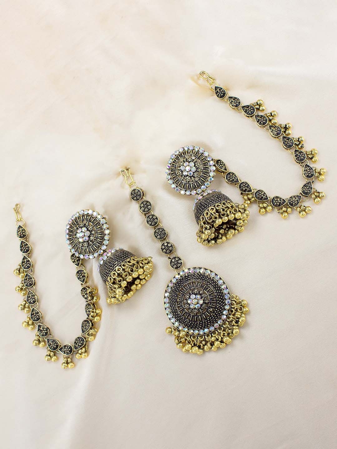 

PRIVIU Gold-Plated Dome Shaped Drop Earrings With Chain & Maangtikka