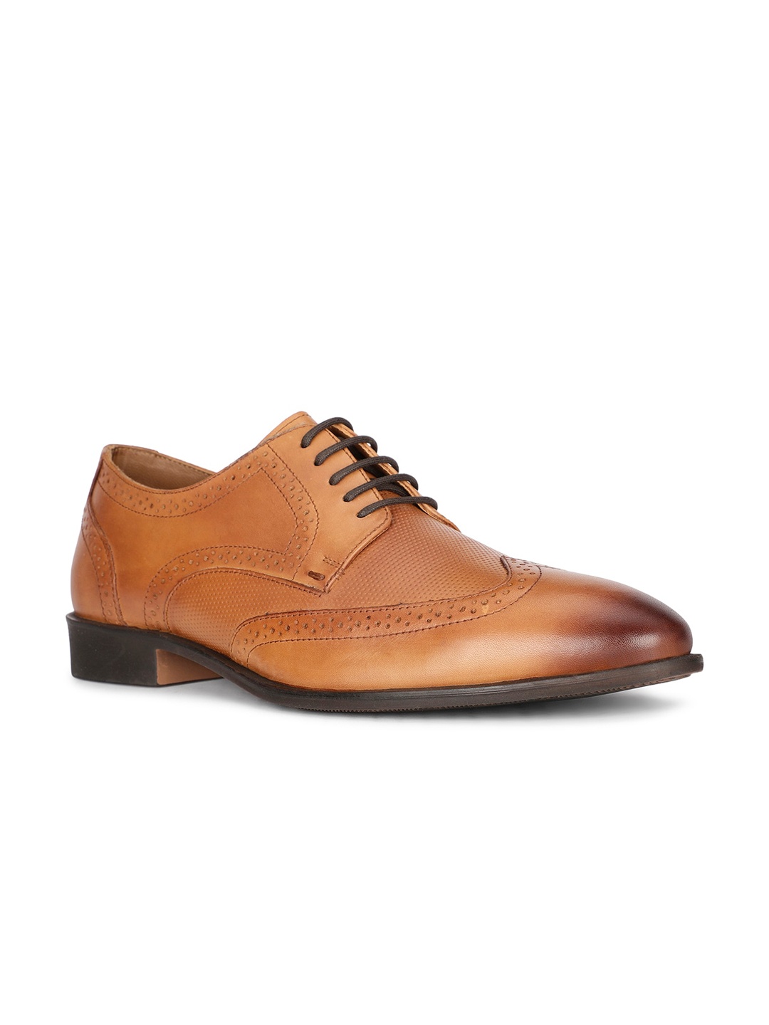 

Hush Puppies Men PIERCE Round Toe Leather Formal Derbys, Tan