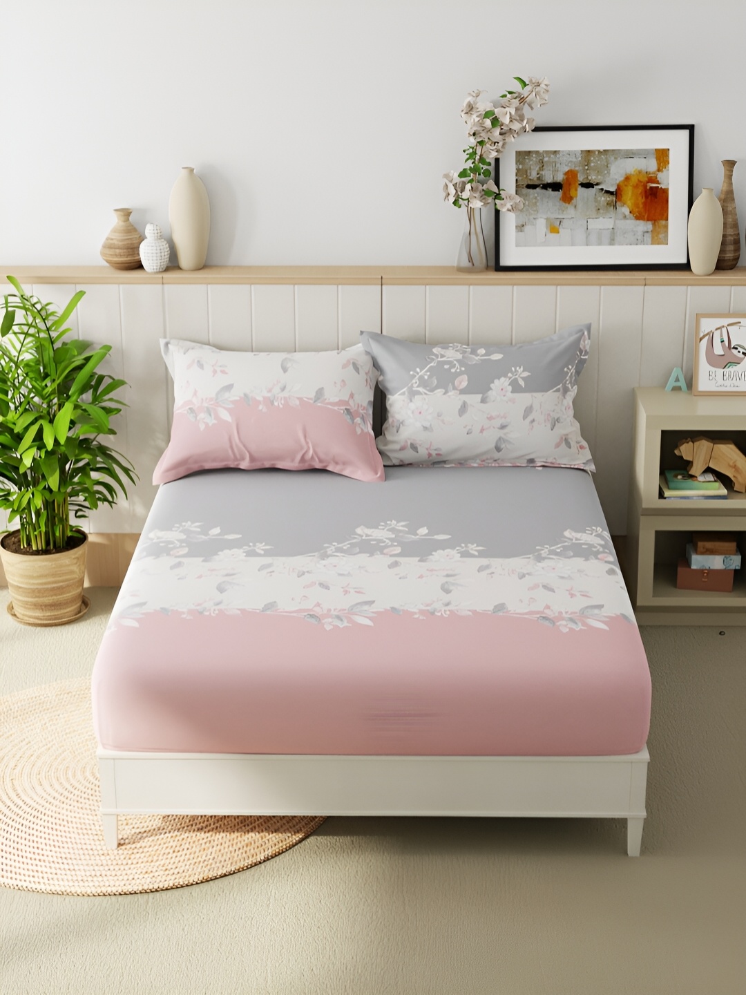 

BIANCA Beumonte Blue & Pink Floral Microfiber 152 TC Queen Bedsheet with 2 Pillow Covers