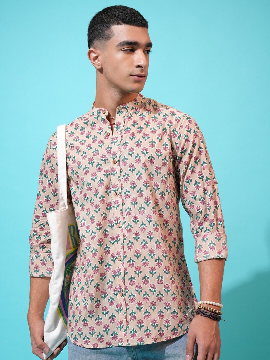 

HIGHLANDER Classic Slim Fit Floral Printed Casual Shirt, Beige