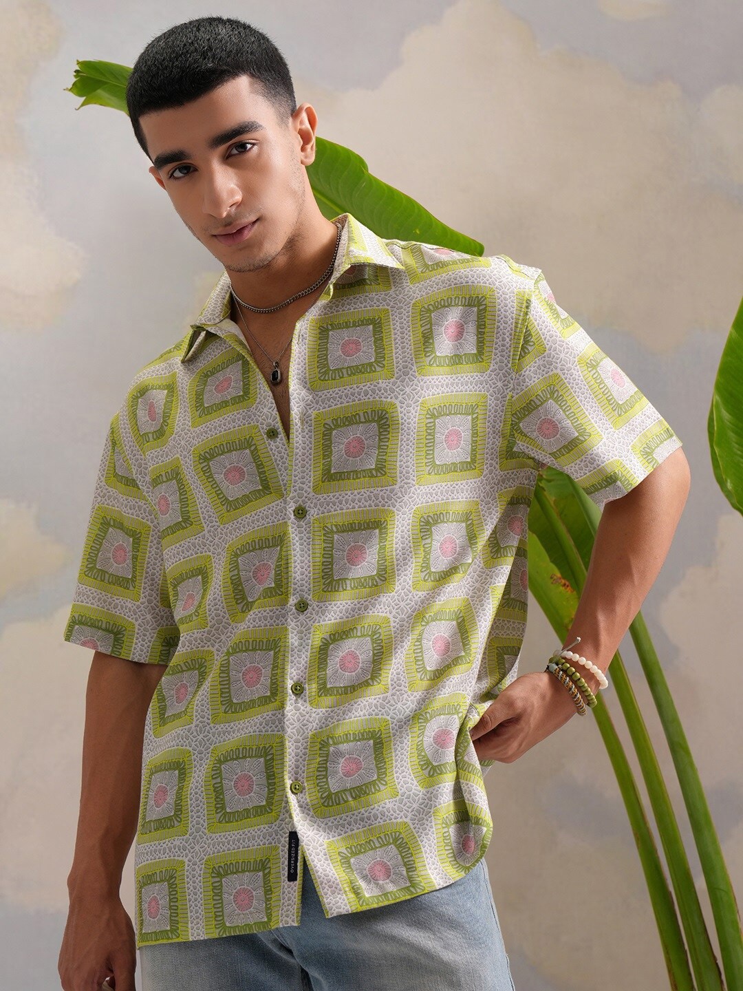 

HIGHLANDER Classic Oversized Green Geometric Printed Spread Collar Casual Shirt