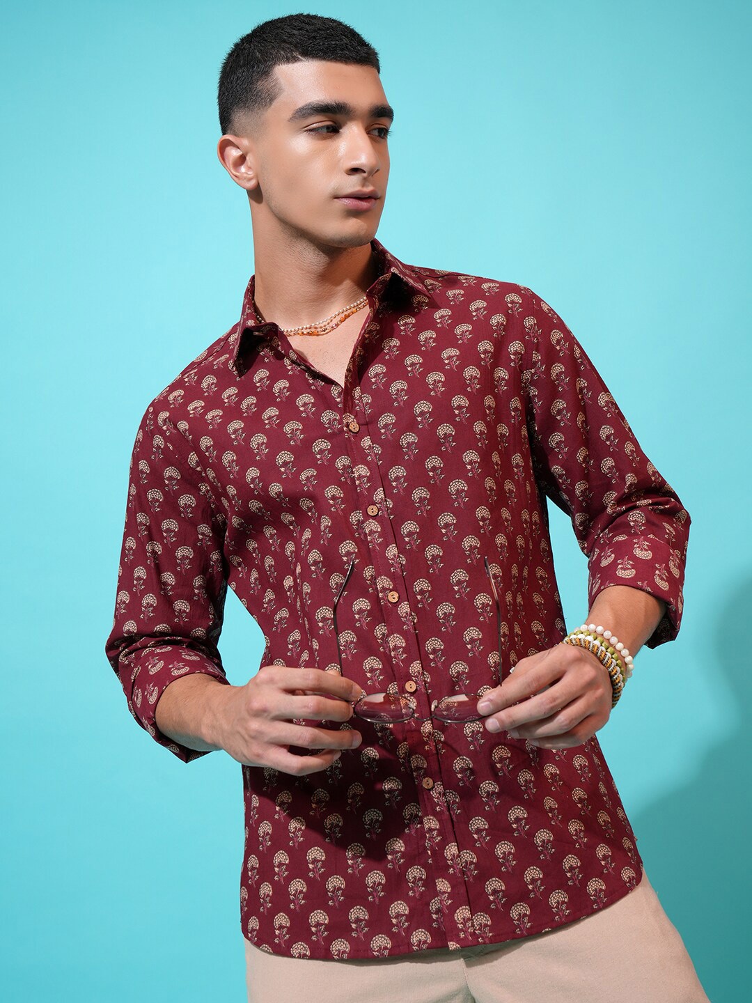 

HIGHLANDER Classic Maroon Slim Fit Floral Printed Spread Collar Cotton Casual Shirt