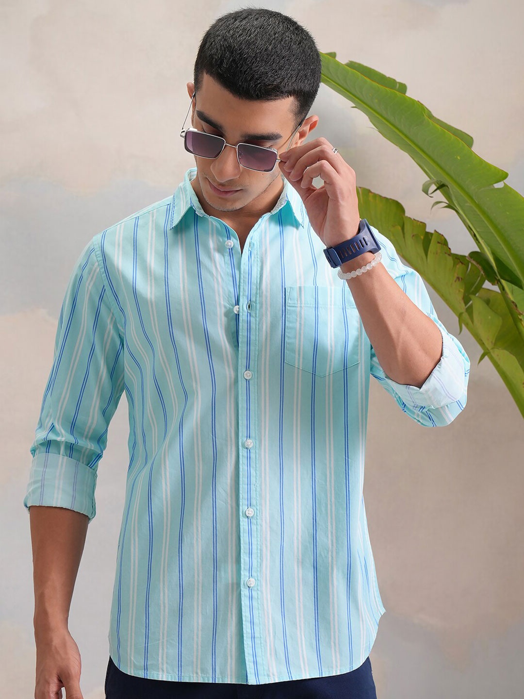 

HIGHLANDER Blue Classic Slim Fit Vertical Striped Spread Collar Cotton Casual Shirt, Multi