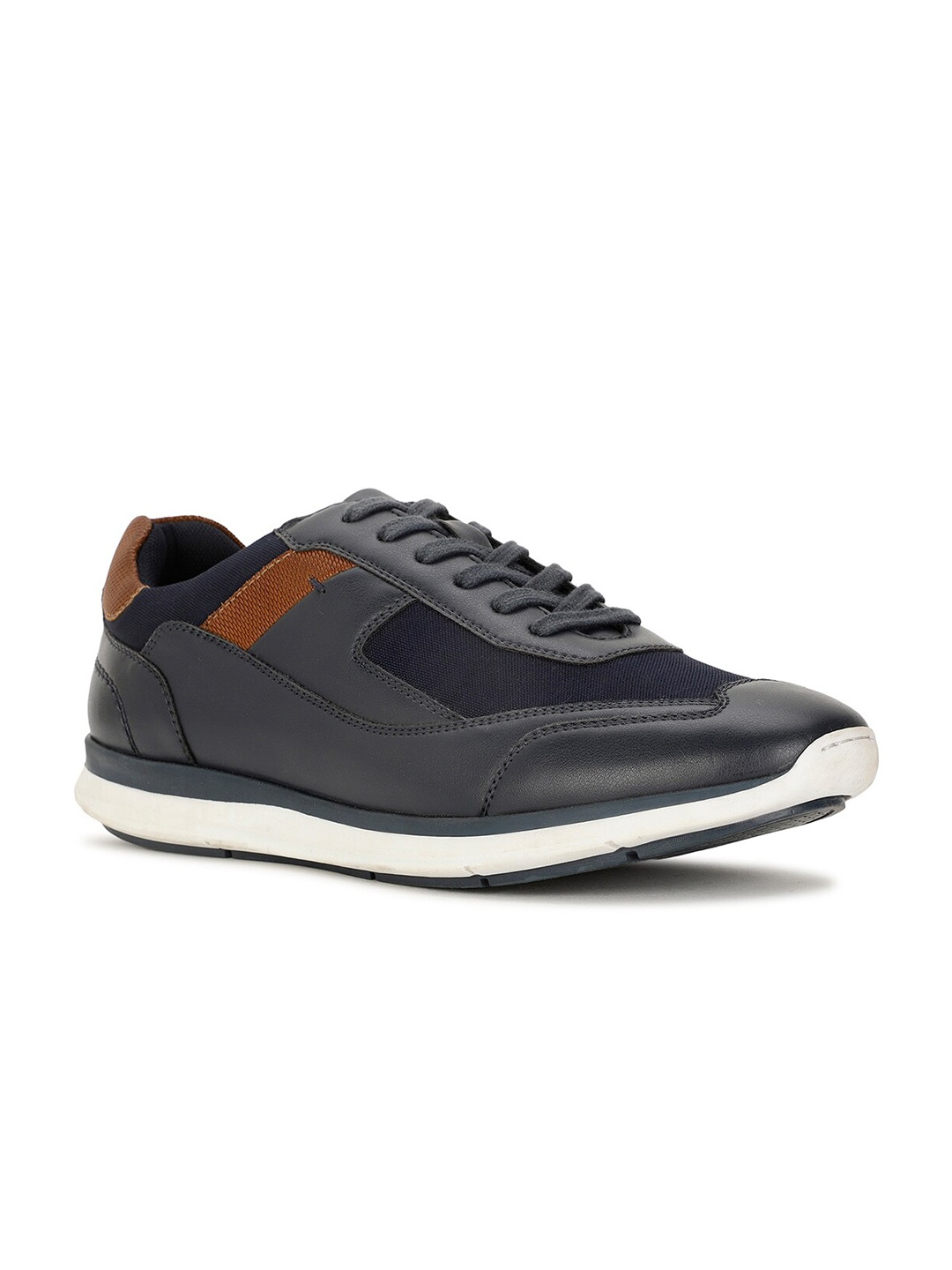 

Bata Men Running Shoes, Navy blue
