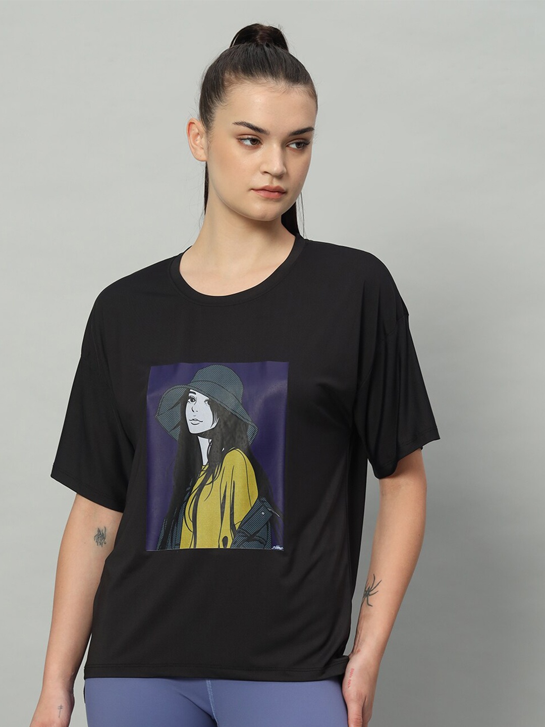 

MKH Graphic Printed Relaxed Fit Drop-Shoulder Sleeves Dri-Fit T-shirt, Black