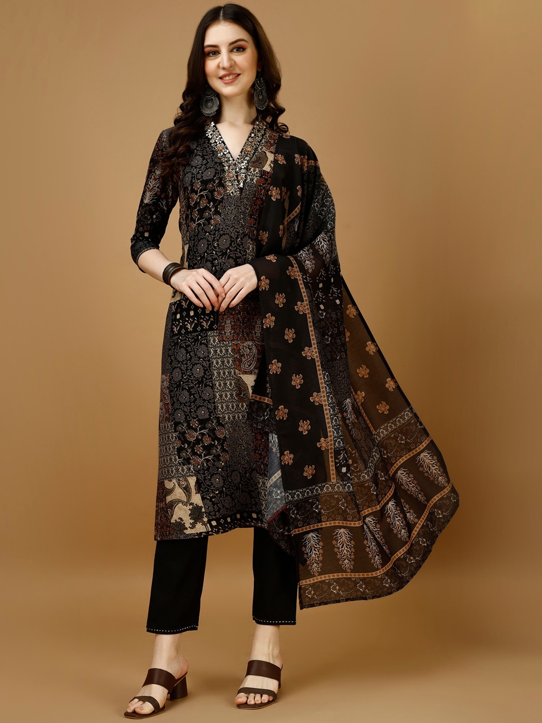 

KALINI Ethnic Motifs Printed V-Neck Beads and Stones Straight Kurta Set, Black