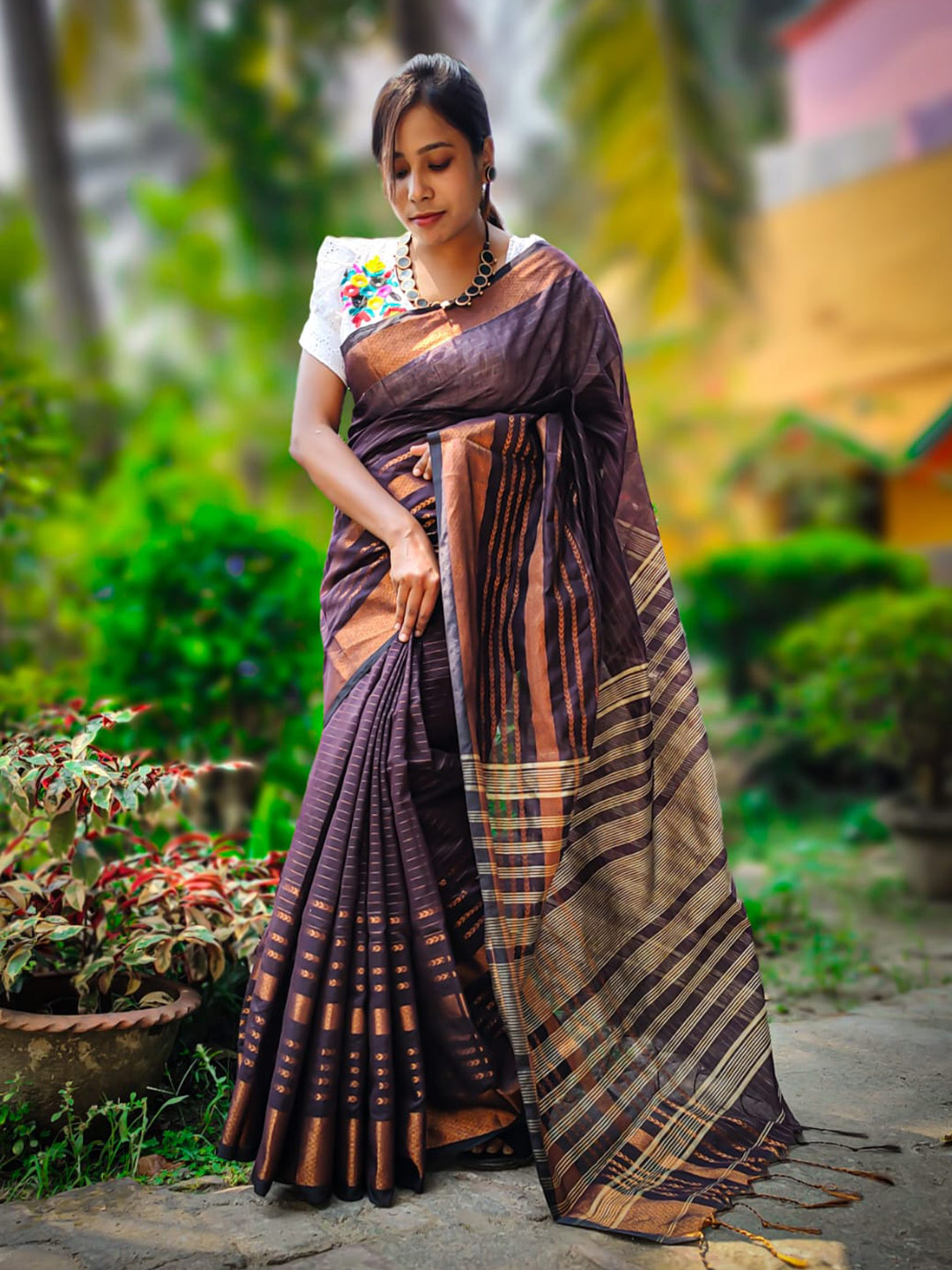 

SPAL FASHION Woven Design Zari Silk Cotton Saree, Brown