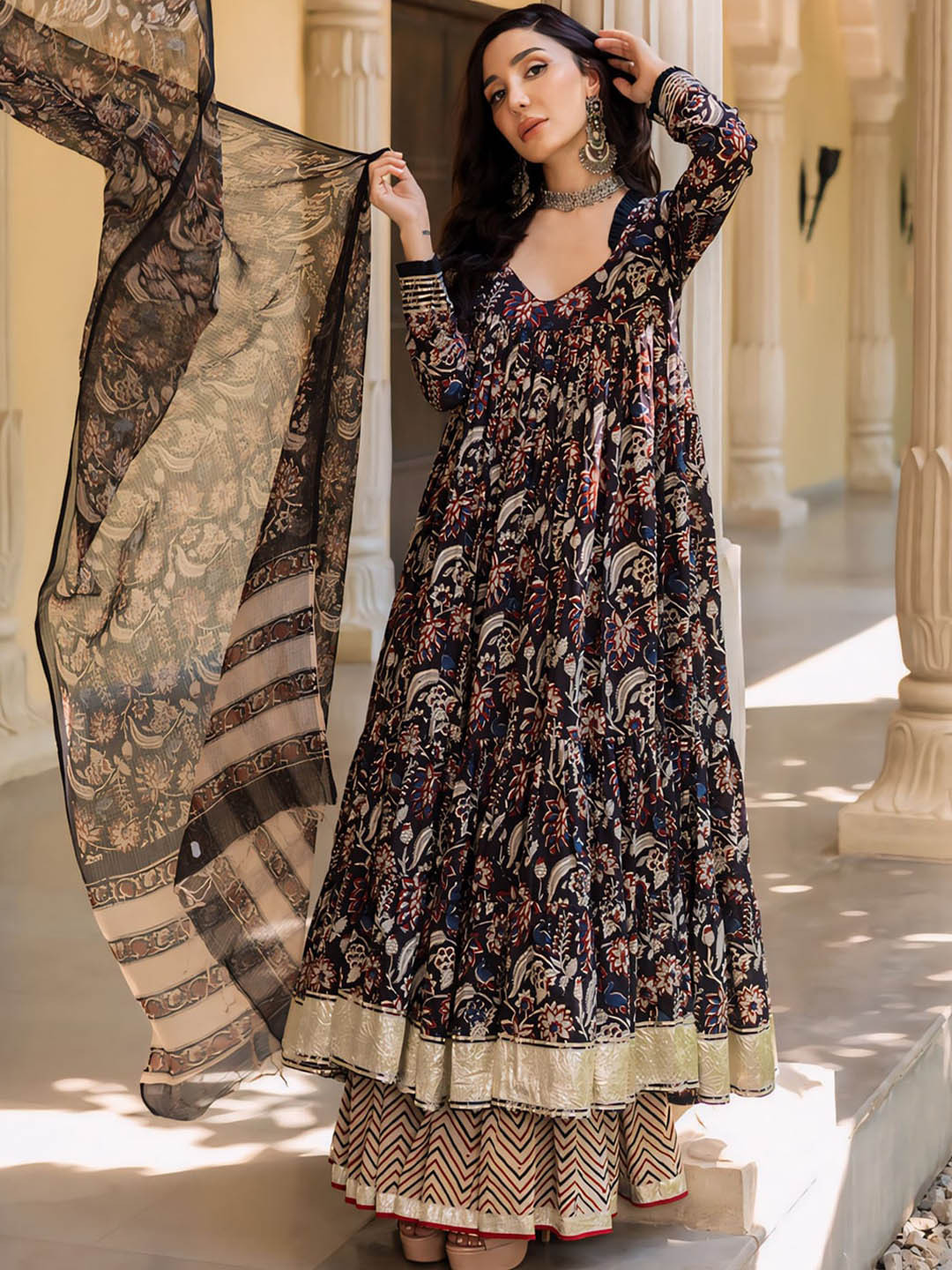

KALINI Floral Printed Sweetheart Neck Empire Pure Cotton Kurta with Sharara & With Dupatta, Black