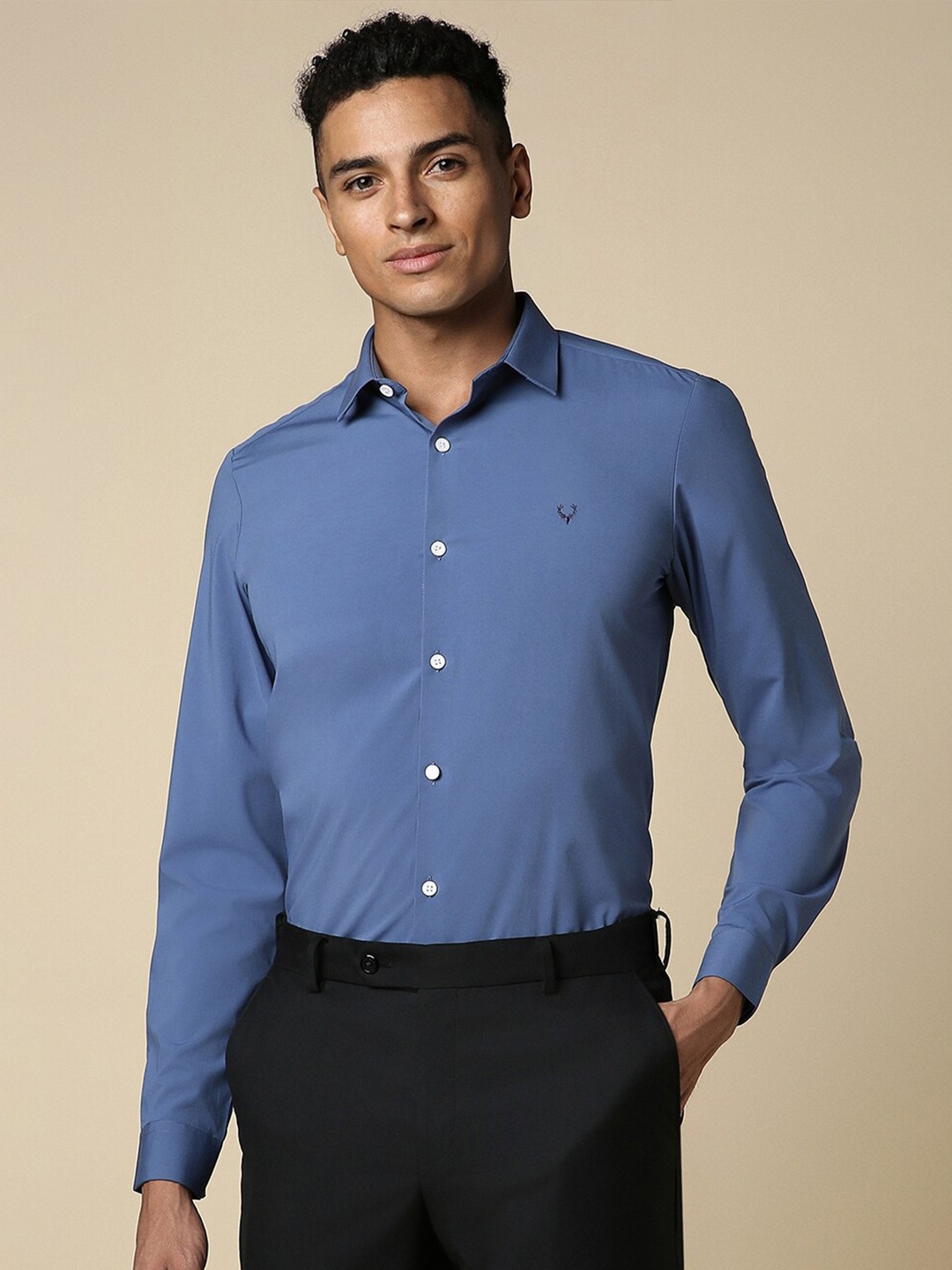 

Allen Solly Slim Fit Spread Collar Full Sleeves Formal Shirt, Blue