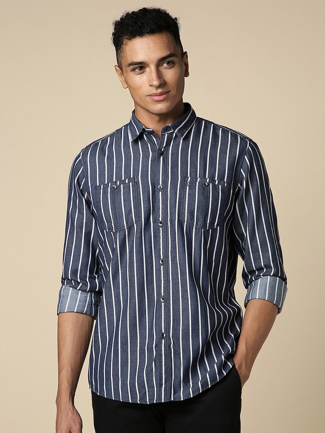 

Allen Solly Men Opaque Striped Casual Shirt, Navy blue