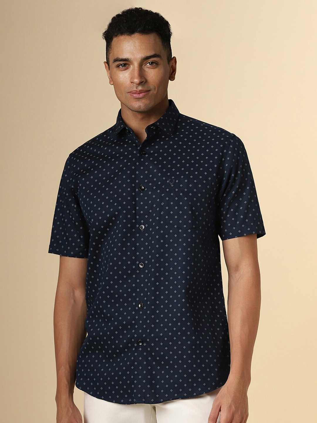 

Allen Solly Slim Fit Opaque Printed Casual Shirt, Navy blue