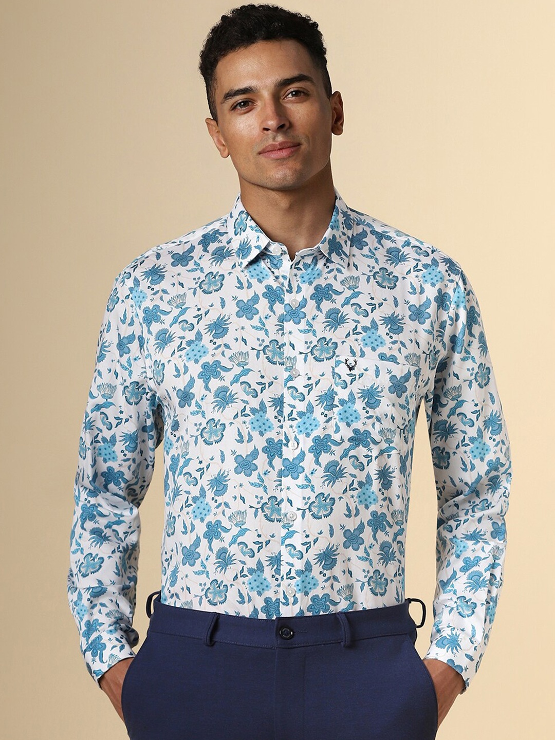 

Allen Solly Slim Fit Floral Printed Spread Collar Full Sleeves Cotton Casual Shirt, White