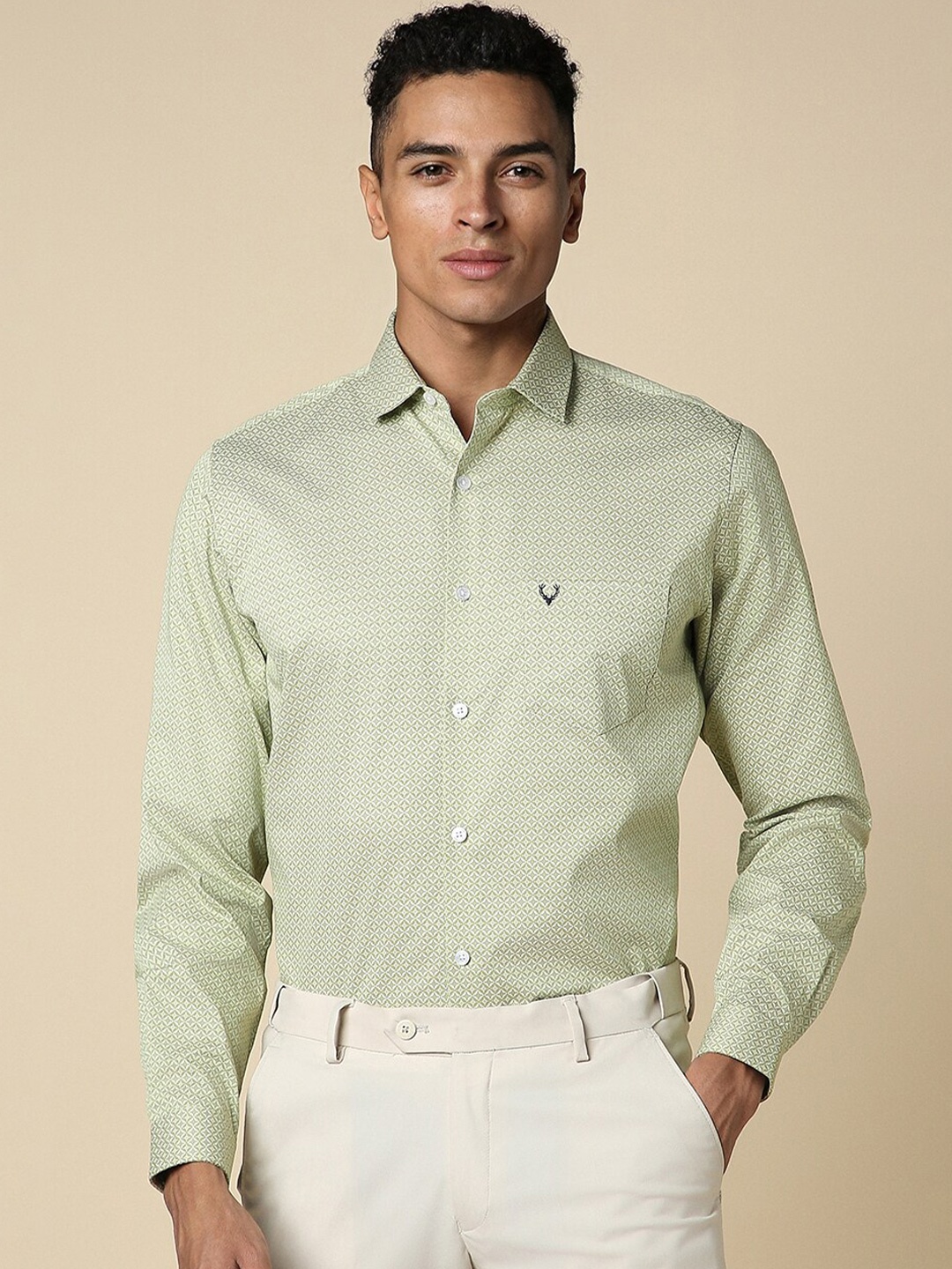 

Allen Solly Slim Fit Micro Ditsy Printed Pure Cotton Formal Shirt, Green