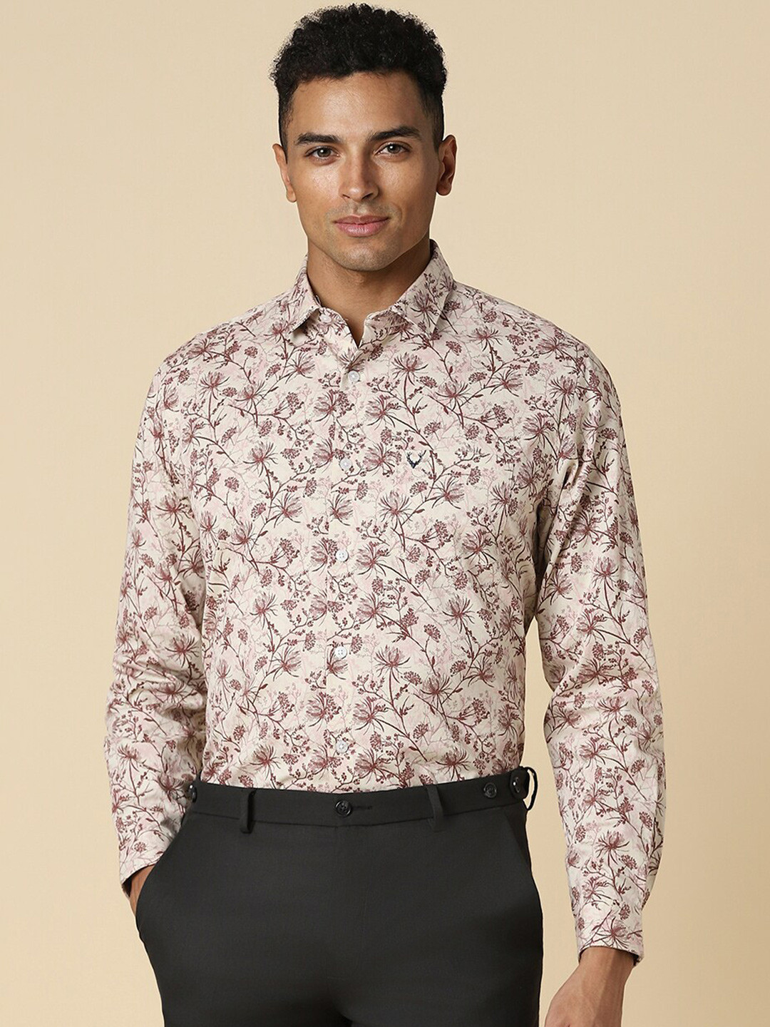 

Allen Solly Slim Fit Floral Printed Spread Collar Pure Cotton Formal Shirt, Beige