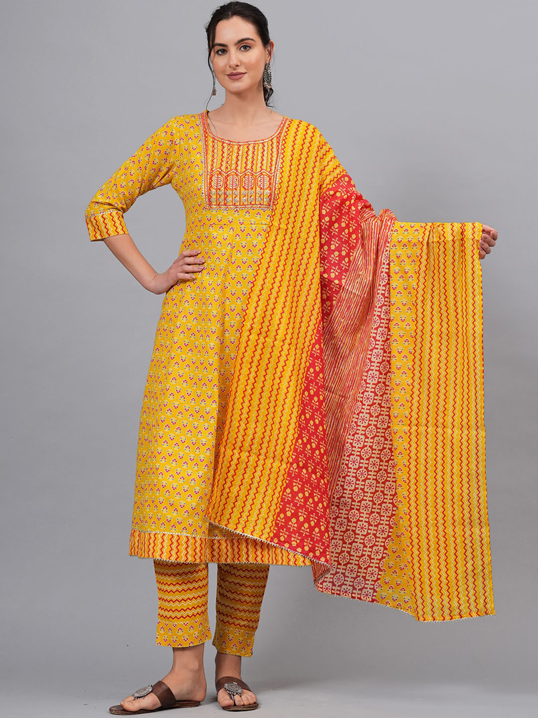 

HIGHLIGHT FASHION EXPORT Floral Printed Pure Cotton Anarkali Kurta & Trousers With Dupatta, Yellow