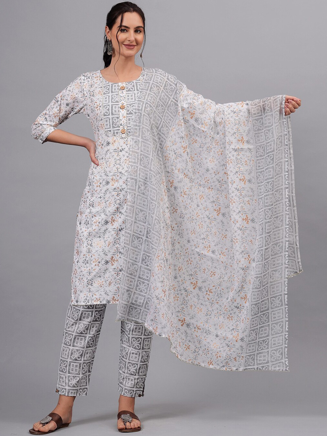 

HIGHLIGHT FASHION EXPORT Abstract Printed Pure Cotton Kurta & Trousers With Dupatta, White