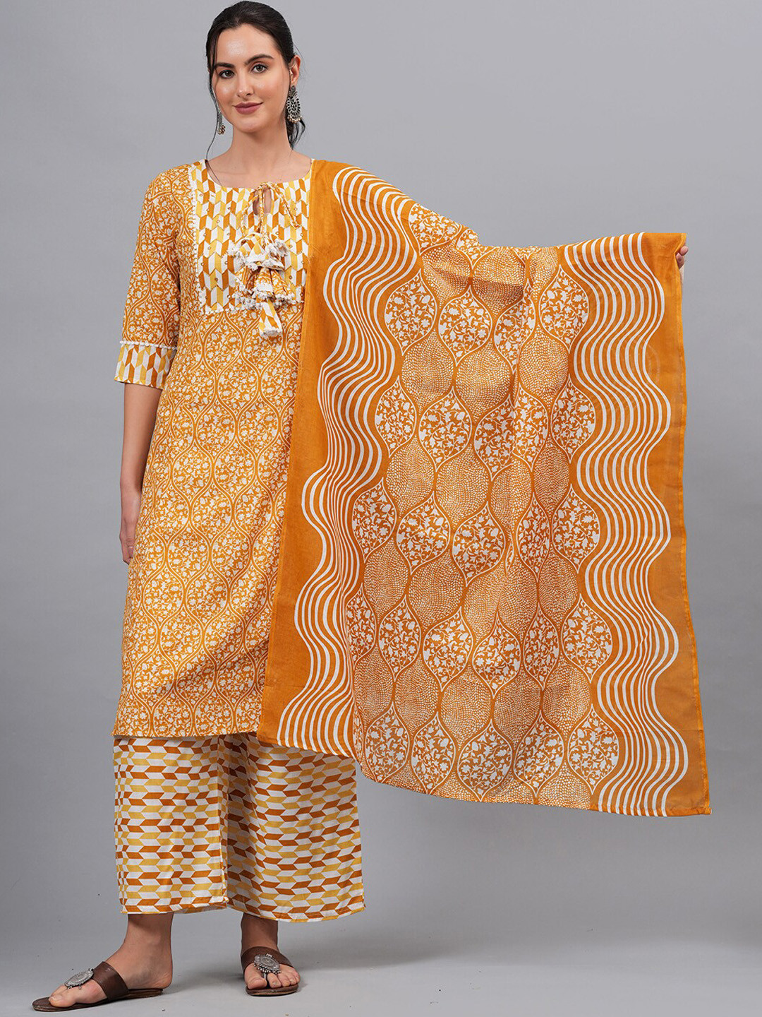 

HIGHLIGHT FASHION EXPORT Floral Printed Pure Cotton Straight Kurta & Palazzos With Dupatta, Yellow