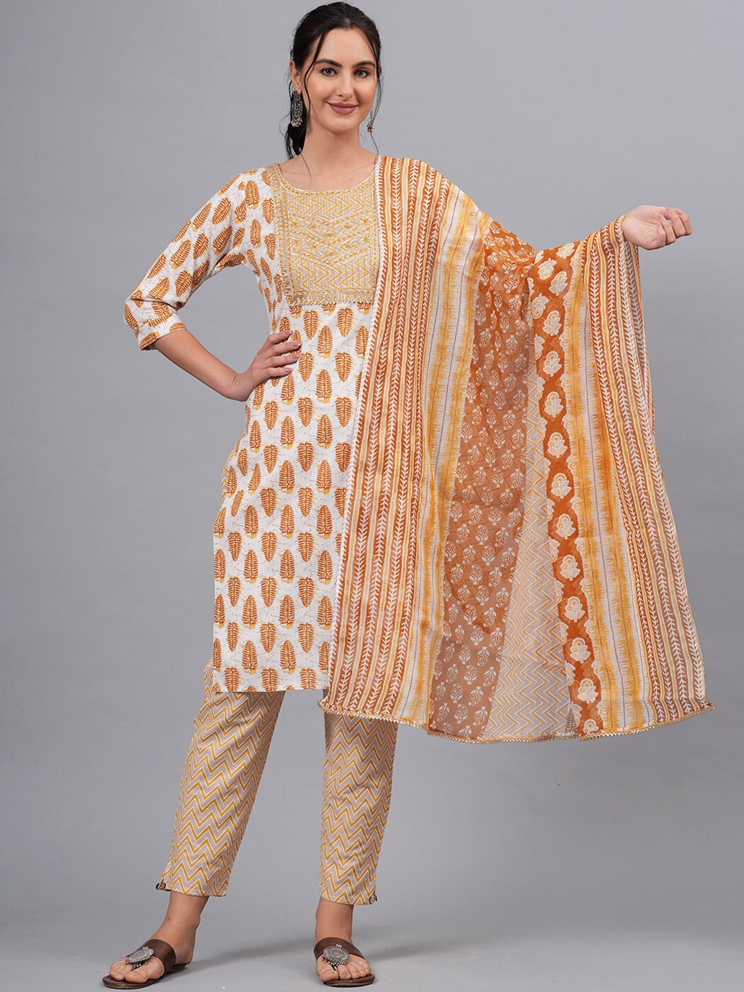 

HIGHLIGHT FASHION EXPORT Ethnic Motifs Printed Straight Thread Work Pure Cotton Kurta Set, Yellow