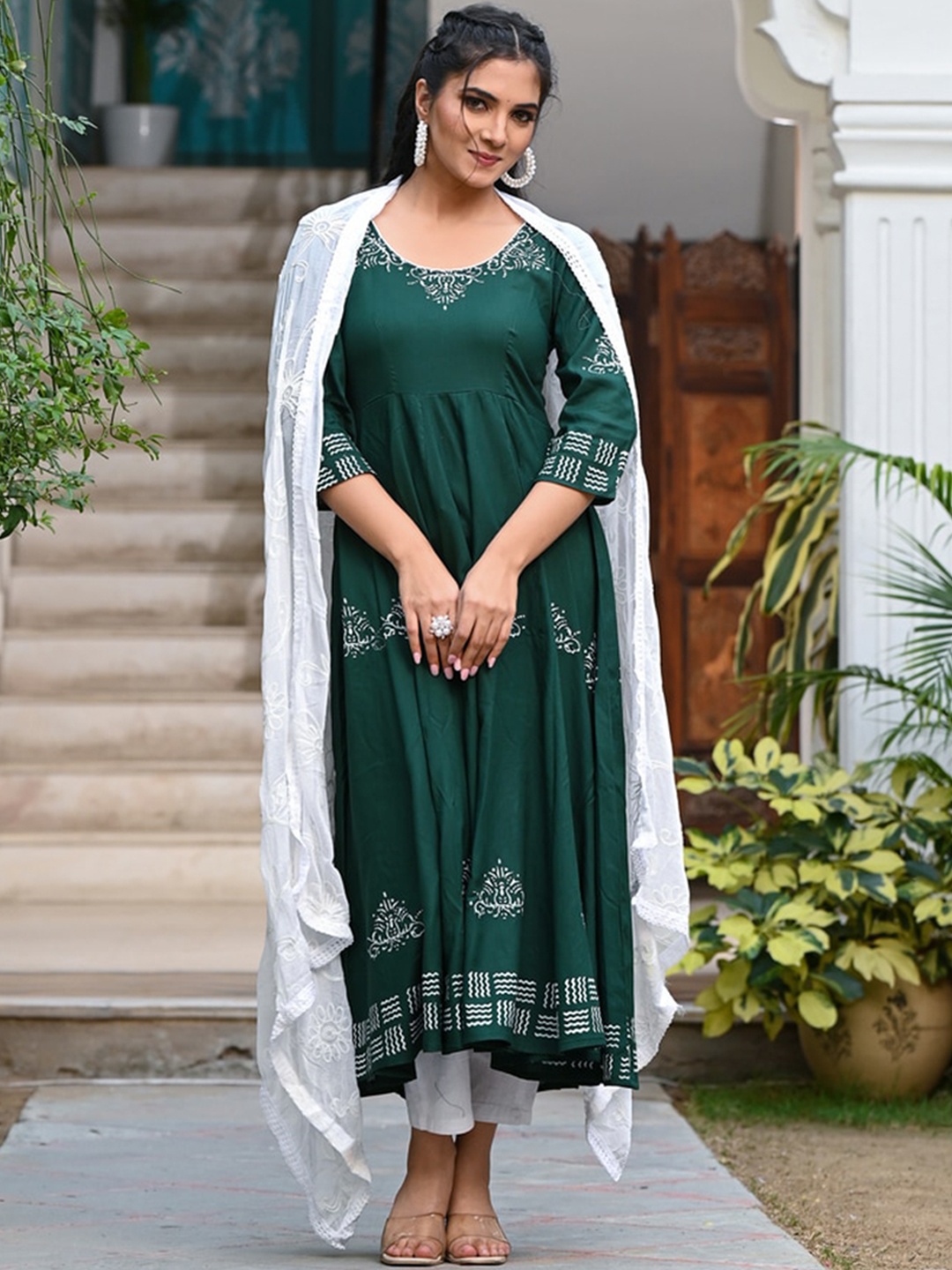 

Indi INSIDE Floral Block Printed Empire Anarkali Kurta with Trousers & Dupatta, Green