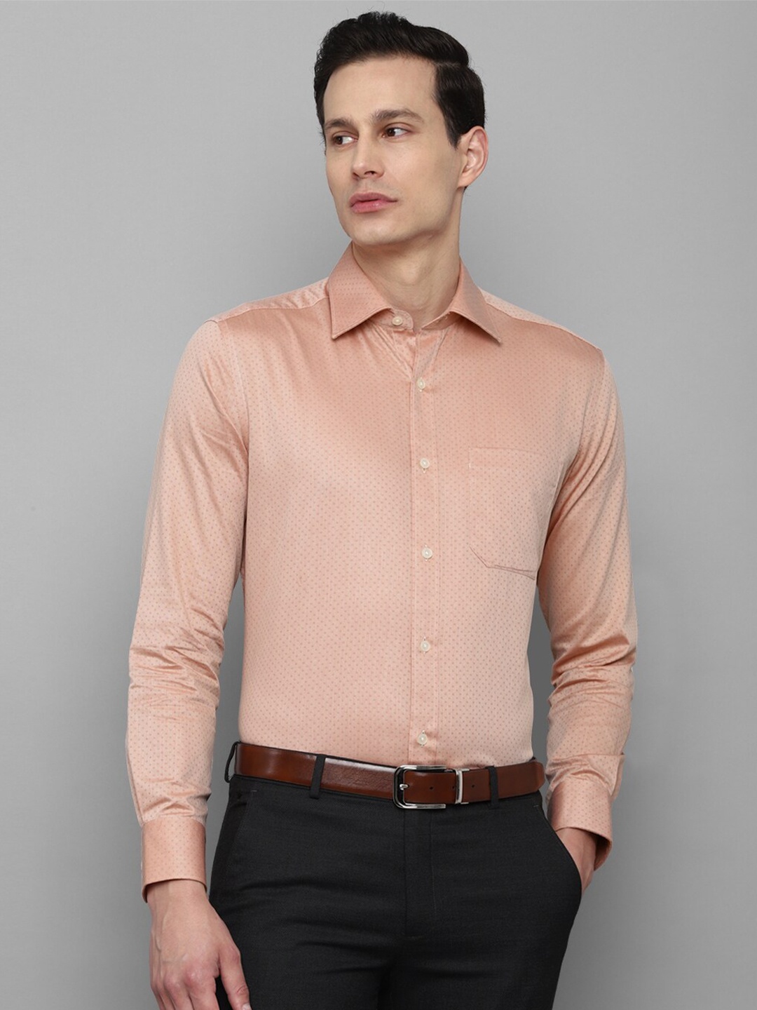 

Louis Philippe Spread Collar Classic Fit Woven Design Formal Pure Cotton Shirt, Pink