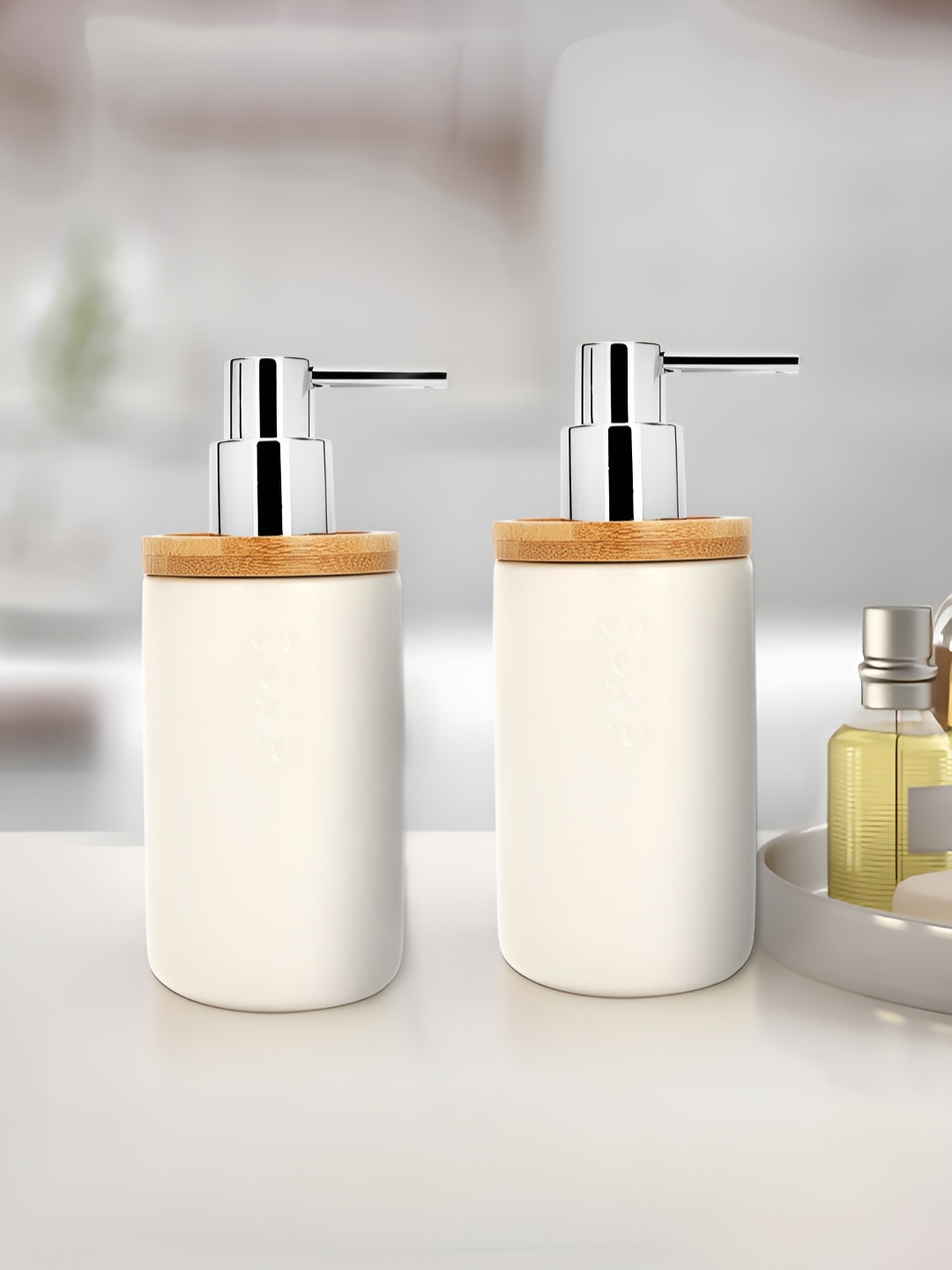 

Anko Brown & White 2 Piece Solid Bamboo Soap Dispenser 400 ml