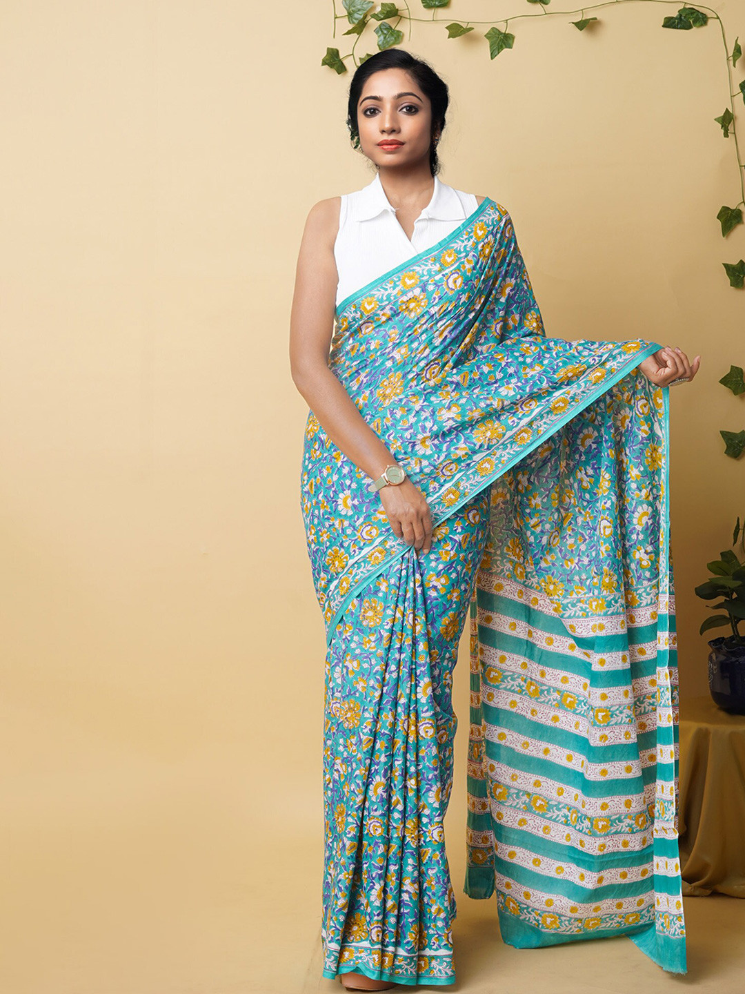 

Unnati Silks Ethnic Motifs Pure Cotton Handloom Block Print Saree, Green