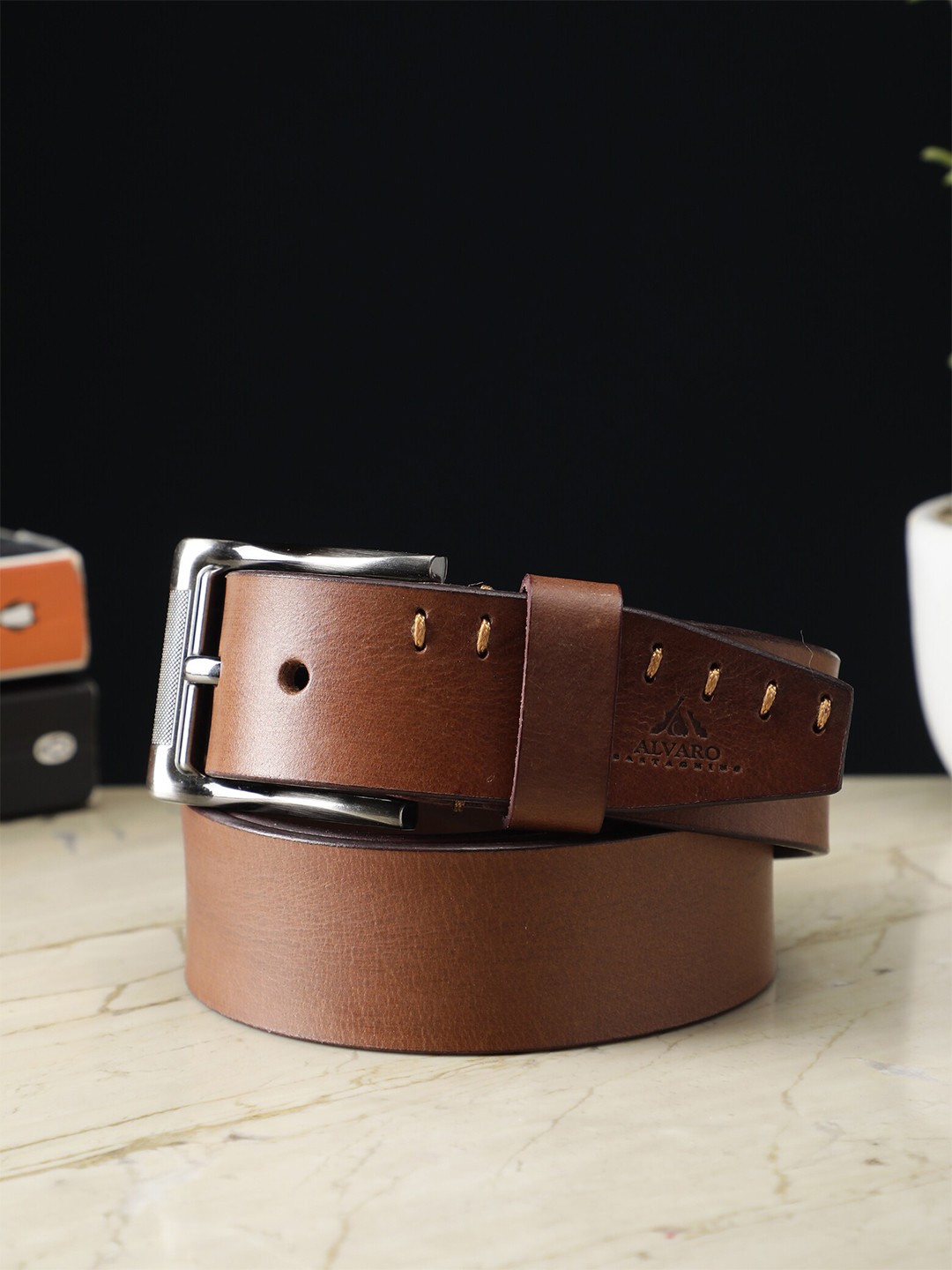

Alvaro Castagnino Men Leather Belt, Brown