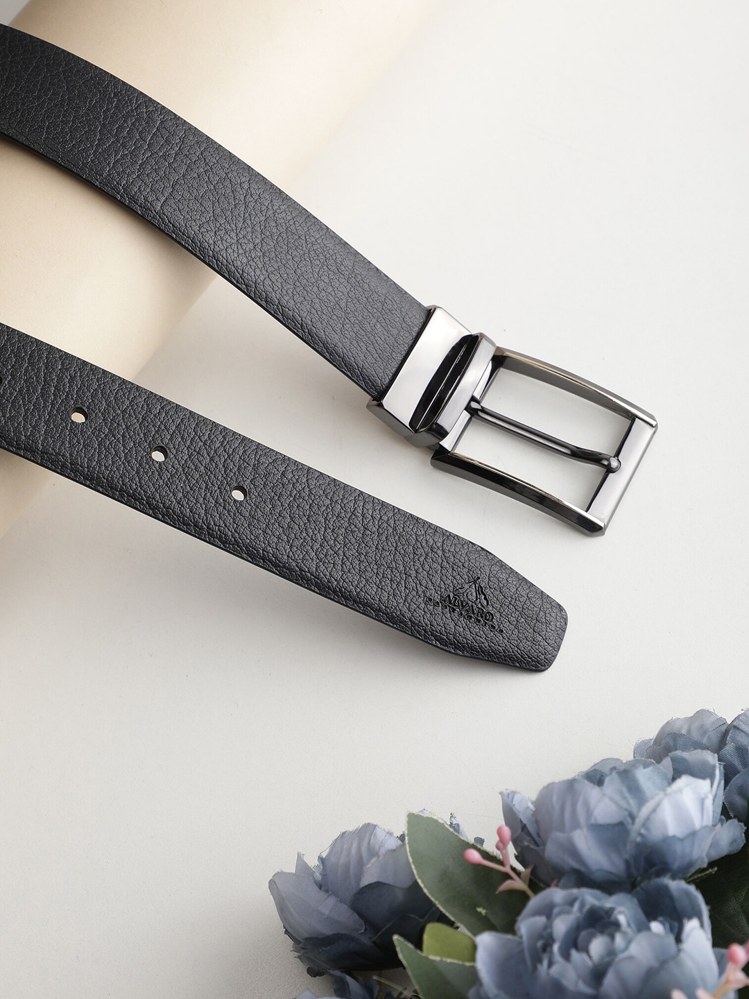 

Alvaro Castagnino Men Textured Leather Reversible Formal Belt, Black