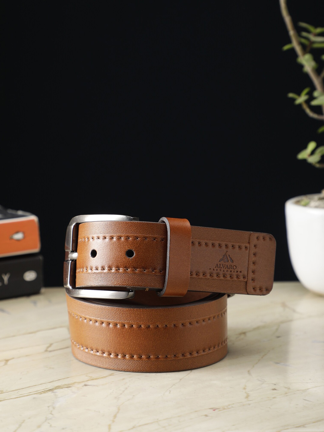 

Alvaro Castagnino Men Textured Leather Belt, Tan