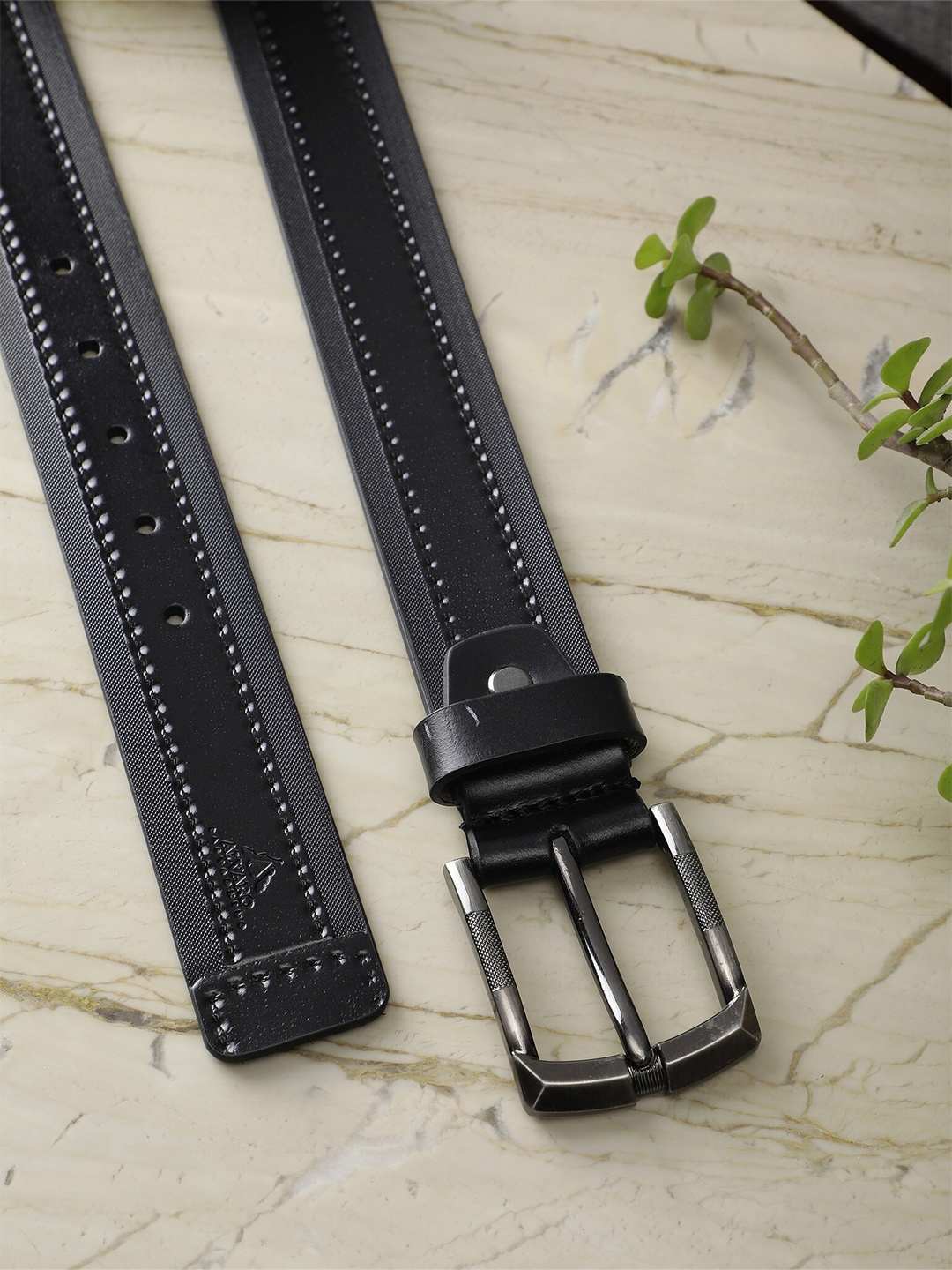 

Alvaro Castagnino Men Textured Leather Belt, Black