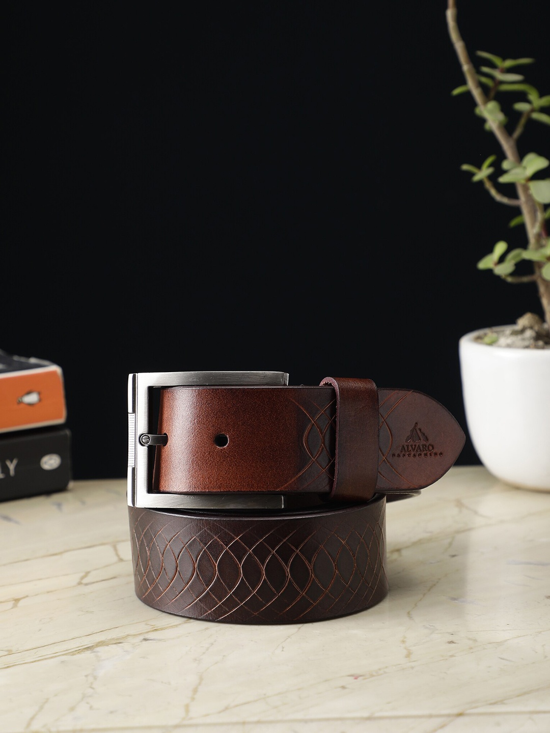 

Alvaro Castagnino Men Textured Leather Belt, Brown