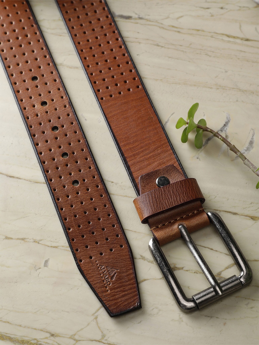 

Alvaro Castagnino Men Textured Leather Belt, Tan