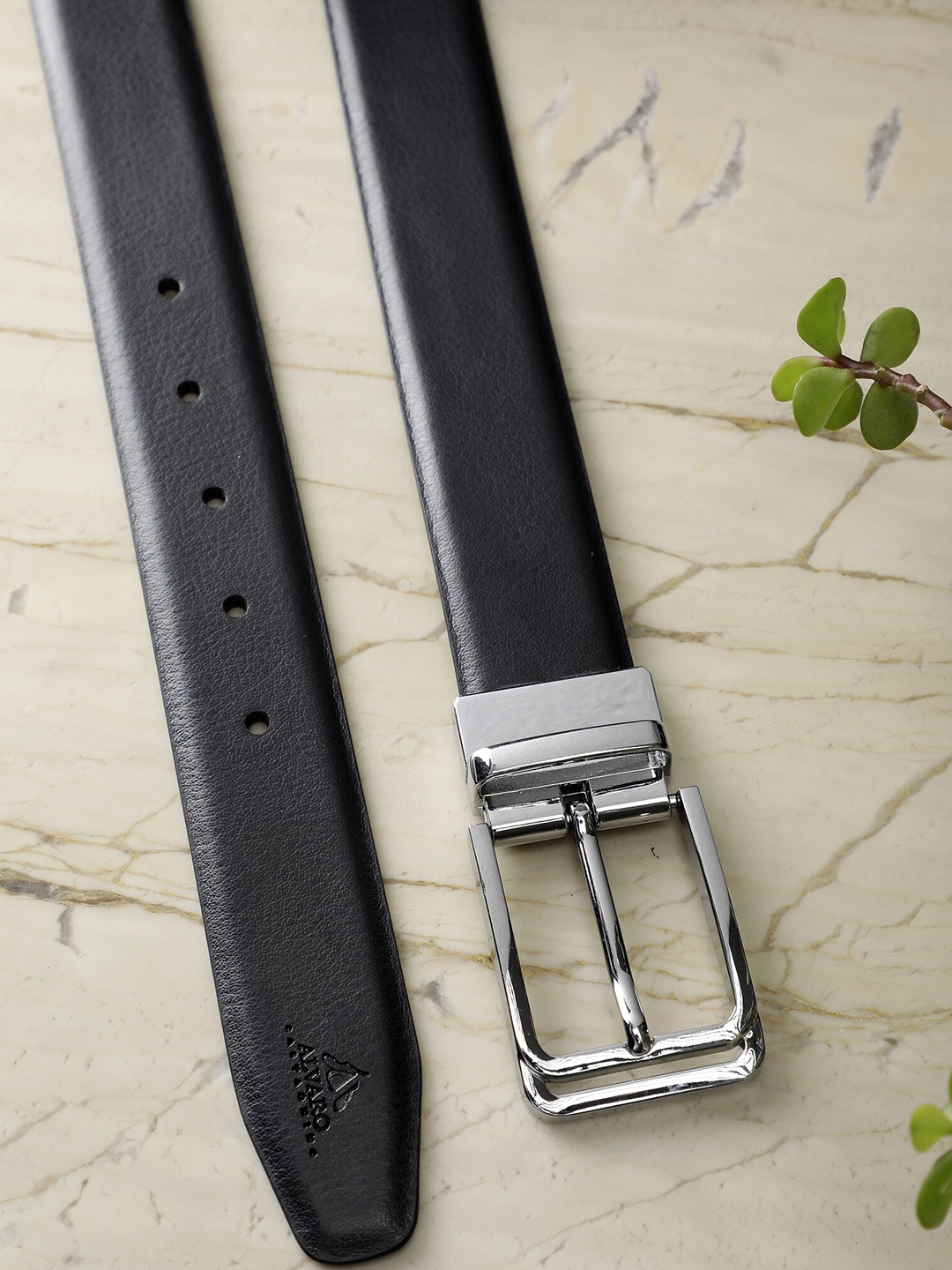 

Alvaro Castagnino Men Textured Leather Reversible Formal Belt, Black