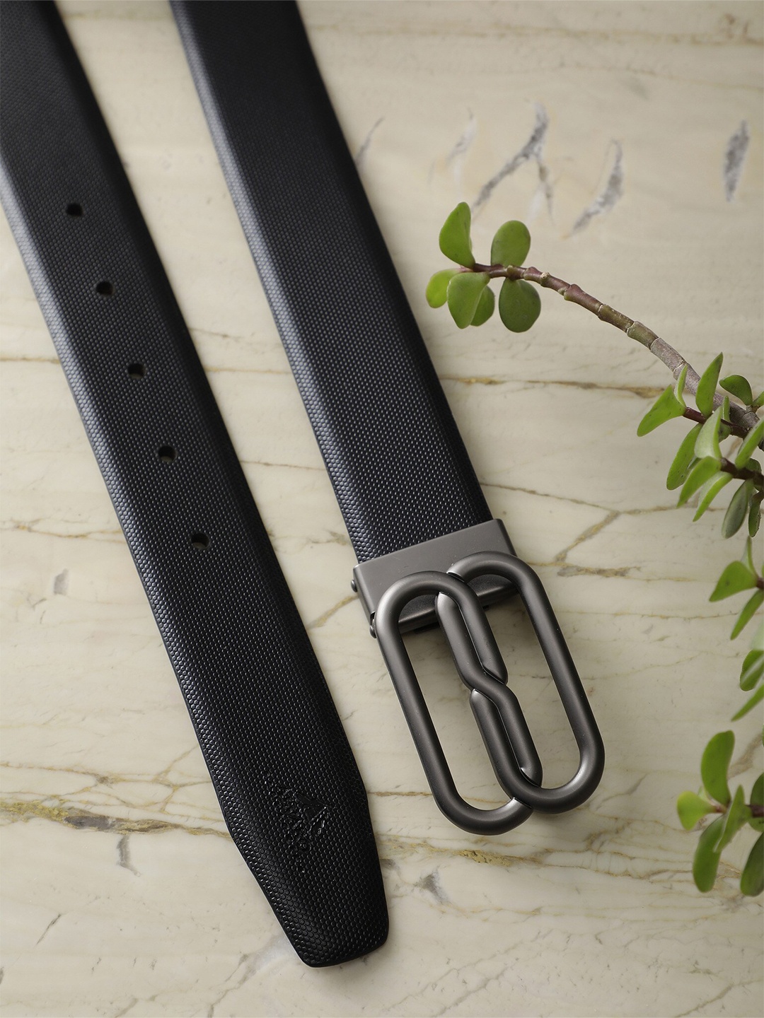 

Alvaro Castagnino Men Textured Leather Reversible Formal Belt, Black