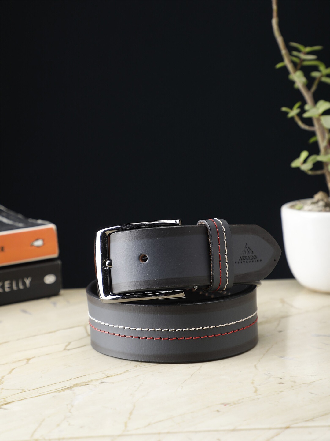 

Alvaro Castagnino Men Textured Leather Belt, Grey